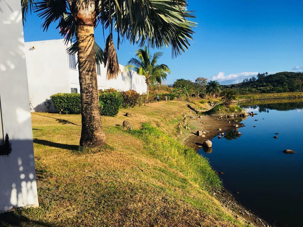 Hotel Vista Lago 圣地亚哥 外观 照片